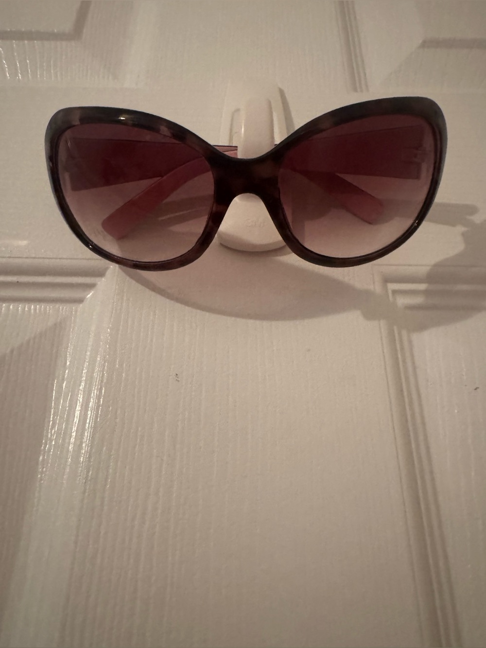 Jones New York Classic Oversized Brown Gradient Women's Sunglasses